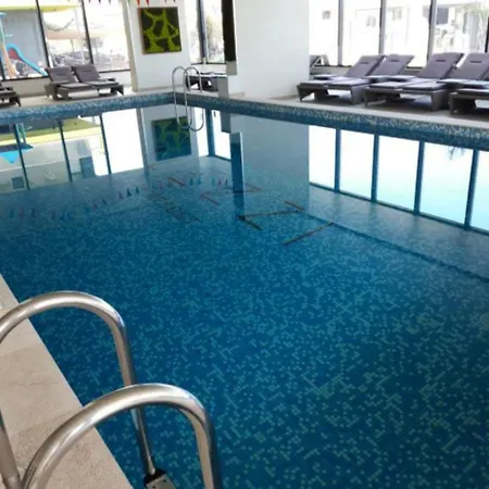 شقة Bell Marina & Cu Piscina Interioara Incalzita Sauna Jacuzzi Gym *