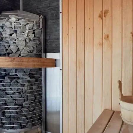 Bell Marina & Cu Piscina Interioara Incalzita Sauna Jacuzzi Gym Appartamento