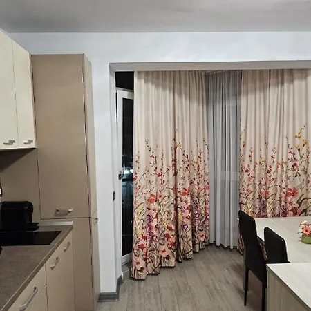 Bell Marina & Cu Piscina Interioara Incalzita Sauna Jacuzzi Gym Appartamento Năvodari